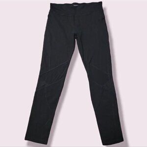 𝅺Elite Active Wear Black Leggins with Mesh Cooling, Size Medium